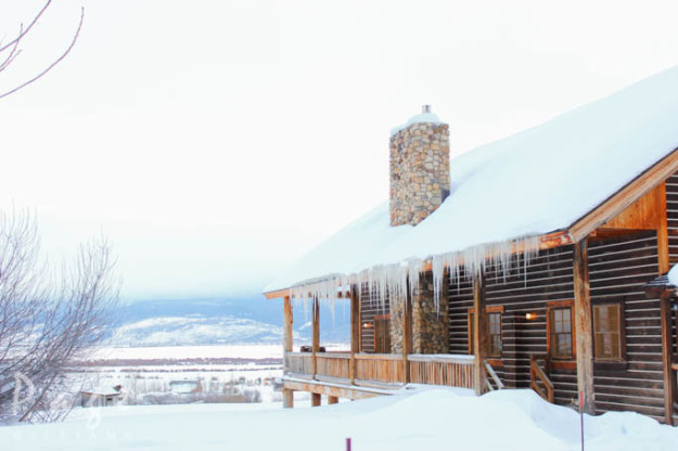 PageWilliams-winter-photography-cabin